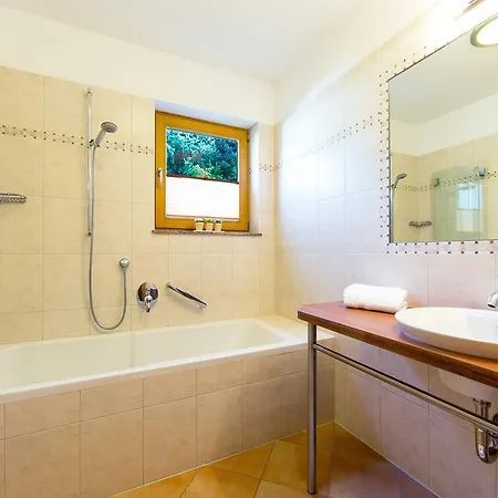 Schoenangerhof ゼーフェルト・イン・チロル